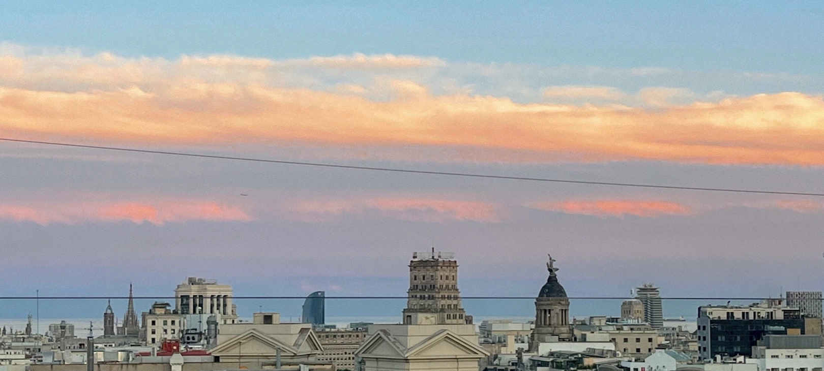 09_Barcelona-evening-silhouette